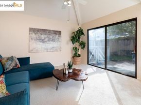 147 Cumberland Way, Alameda CA 94502