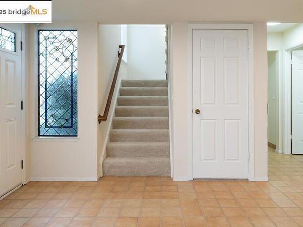 147 Cumberland Way, Alameda CA 94502