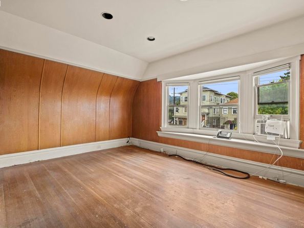 3050 Shattuck, Berkeley CA 94705