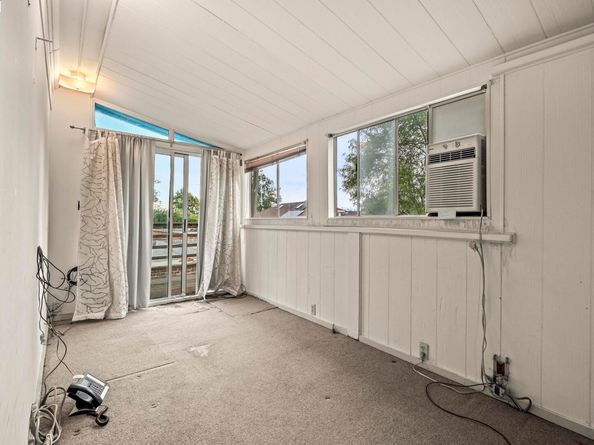 3050 Shattuck, Berkeley CA 94705