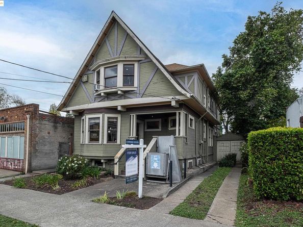 3050 Shattuck, Berkeley CA 94705