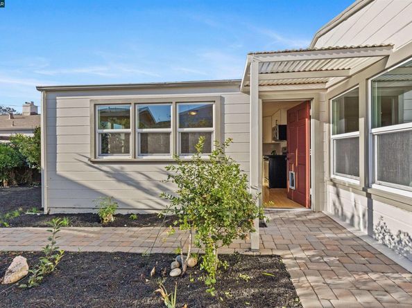 1029 Pomona Ave, Albany CA 94706