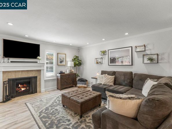 557 Garden Creek Pl, Danville CA 94526
