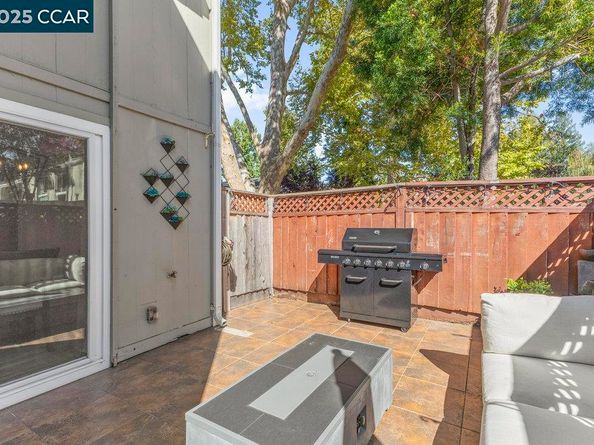 557 Garden Creek Pl, Danville CA 94526