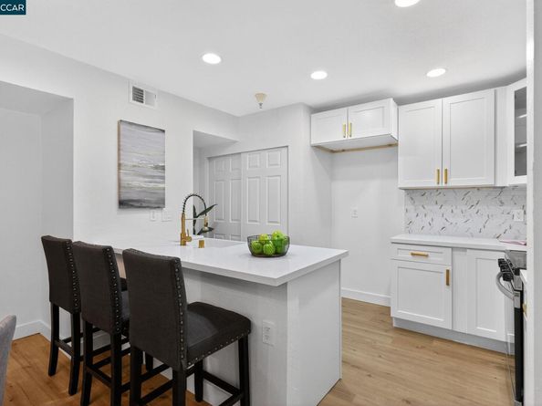 199 E Warren Cmn, Fremont CA 94539
