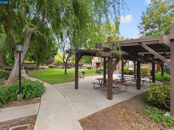 199 E Warren Cmn, Fremont CA 94539