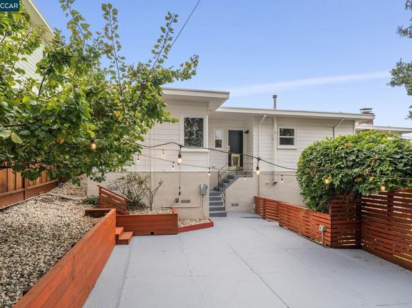 1710 E 24Th St, Oakland CA 94606