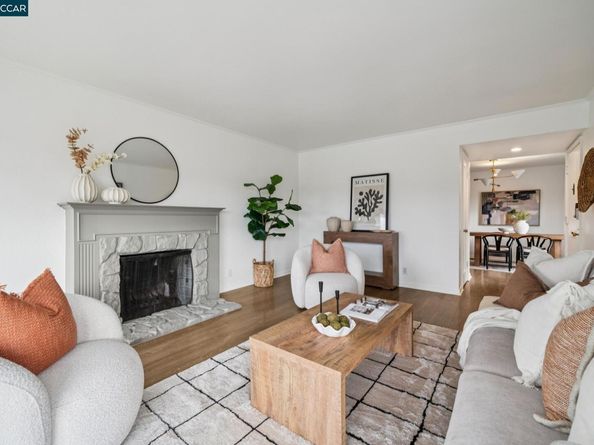 1710 E 24Th St, Oakland CA 94606