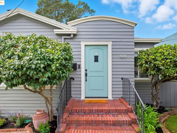 920 Neilson St, Albany CA 94706