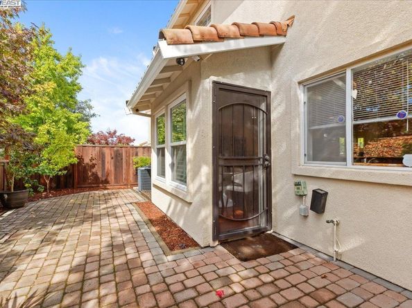 20377 Summerglen Pl, Castro Valley CA 94552