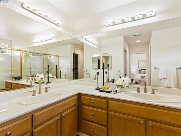 20377 Summerglen Pl, Castro Valley CA 94552