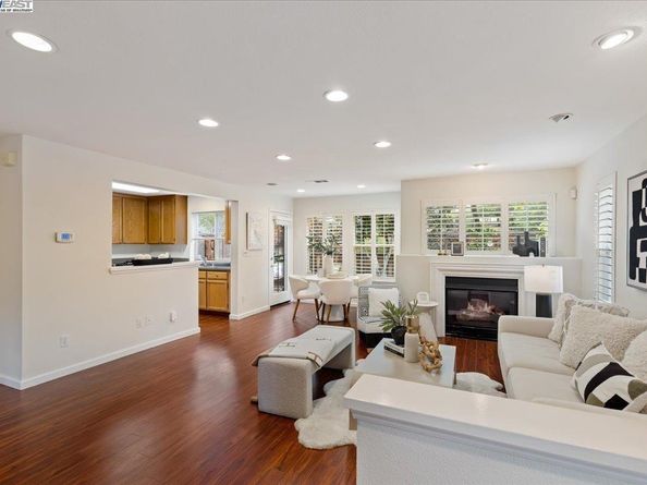 20377 Summerglen Pl, Castro Valley CA 94552