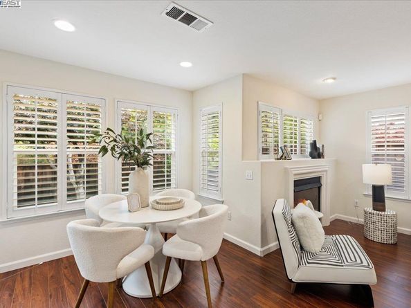 20377 Summerglen Pl, Castro Valley CA 94552