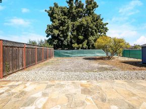 10060 Bernhardt Dr, Oakland CA 94603