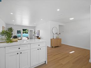 10060 Bernhardt Dr, Oakland CA 94603