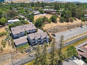 28 Holcomb Ct, Walnut Creek CA 94596