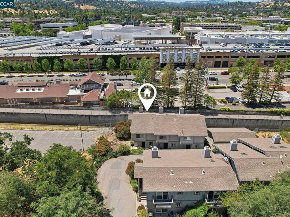 28 Holcomb Ct, Walnut Creek CA 94596