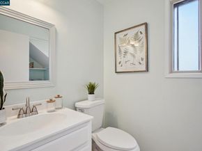 28 Holcomb Ct, Walnut Creek CA 94596