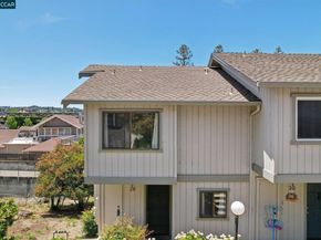 28 Holcomb Ct, Walnut Creek CA 94596