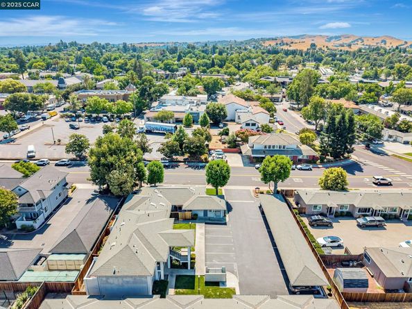 68 Peters Ave 6, Pleasanton CA 94566