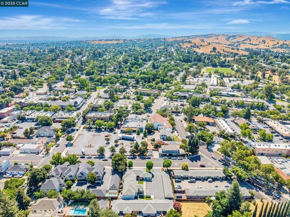 68 Peters Ave 6, Pleasanton CA 94566