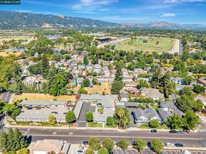 68 Peters Ave 6, Pleasanton CA 94566