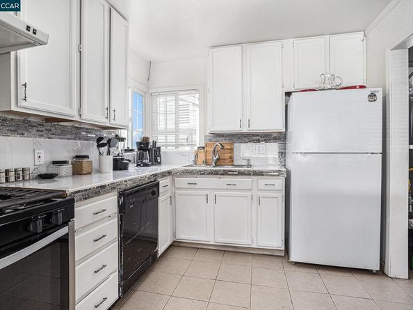 637 43Rd St, Richmond CA 94805