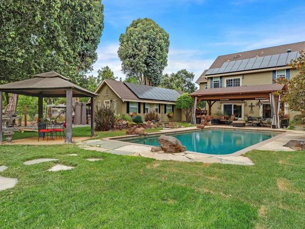 6745 Alisal St, Pleasanton CA 94566