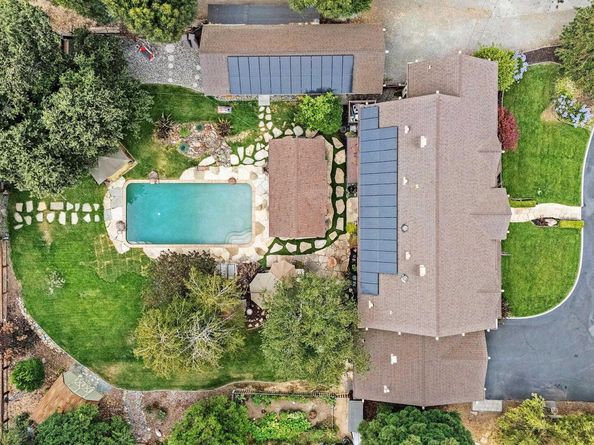 6745 Alisal St, Pleasanton CA 94566