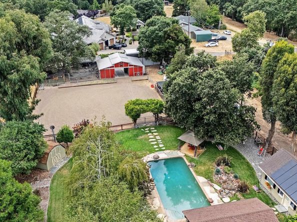 6745 Alisal St, Pleasanton CA 94566