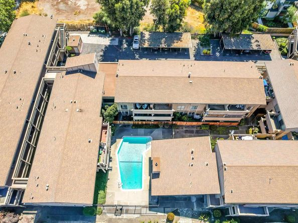 260 Industrial Pkwy 33, Hayward CA 94544
