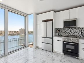 1555 Lakeside Dr 190, Oakland CA 94612