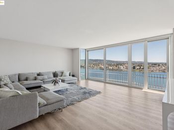 1555 Lakeside Dr