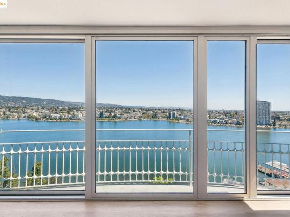1555 Lakeside Dr 190, Oakland CA 94612