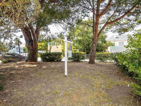 57 Entrada Ave, Oakland CA 94611