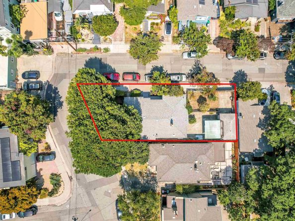57 Entrada Ave, Oakland CA 94611