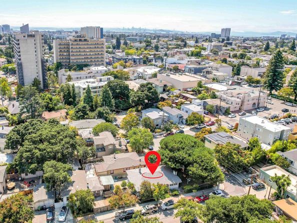 57 Entrada Ave, Oakland CA 94611