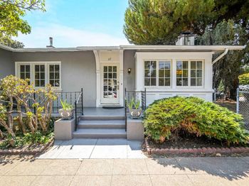 57 Entrada Ave
