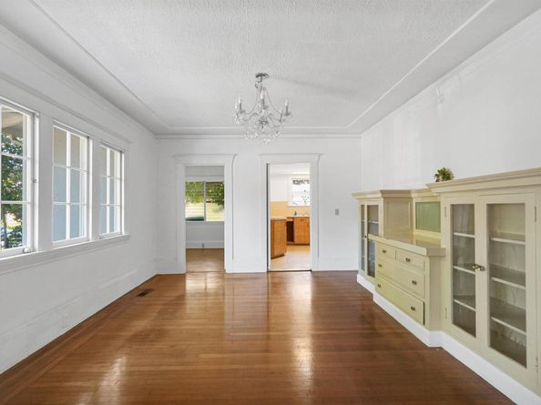 57 Entrada Ave, Oakland CA 94611