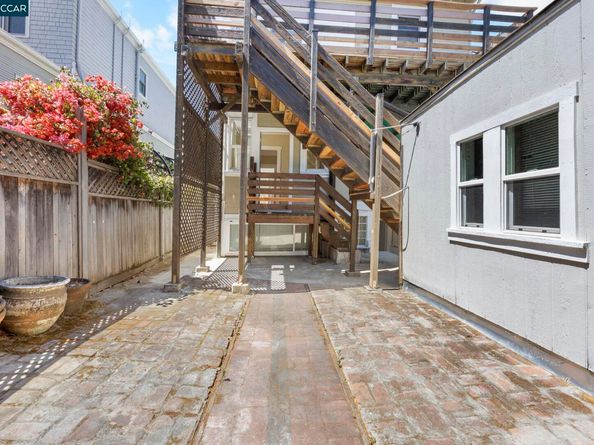 1220 Chestnut St, Alameda CA 94501