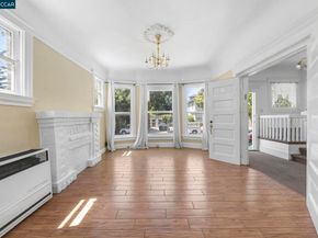 1220 Chestnut St, Alameda CA 94501