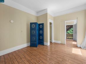 1220 Chestnut St, Alameda CA 94501