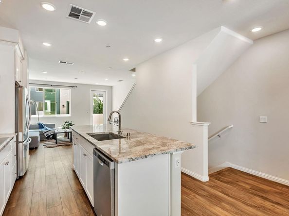 571 Apricot Way, San Jose CA 95133