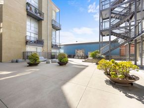 1007 41st St 334, Oakland CA 94608
