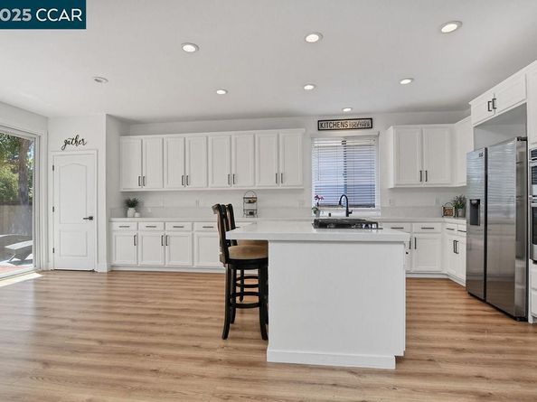 7016 Molluk Way, Clayton CA 94517