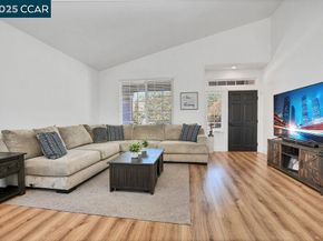 7016 Molluk Way, Clayton CA 94517