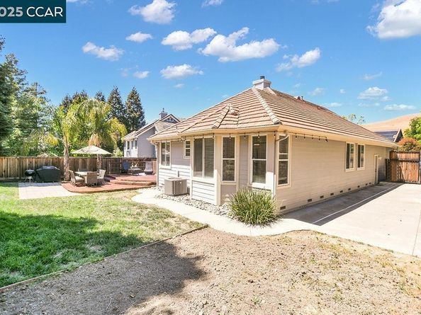 7016 Molluk Way, Clayton CA 94517