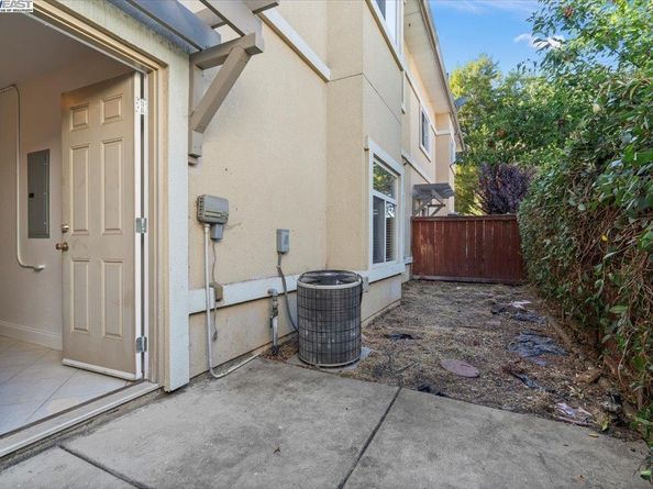 461 Laurel Ave, Hayward CA 94541