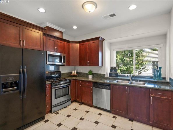 461 Laurel Ave, Hayward CA 94541