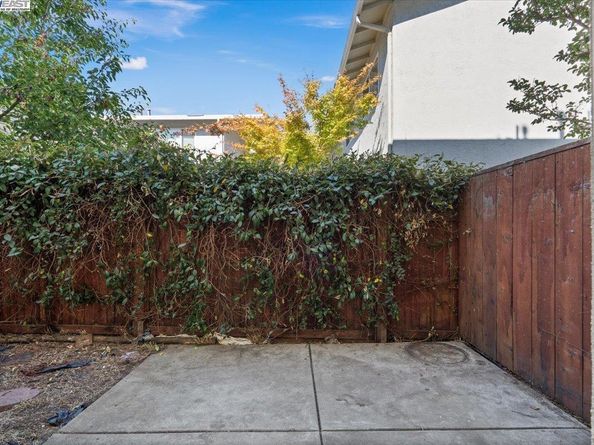461 Laurel Ave, Hayward CA 94541